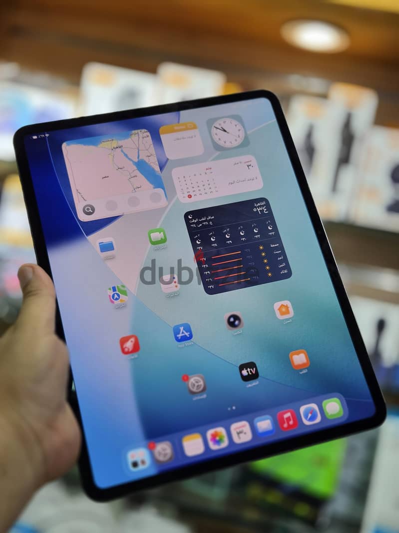 IPad Pro 13 Inch M4 Cellular 1 tera + Magic Keyboard 1