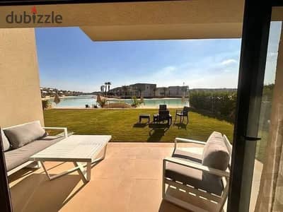 شاليه بفيو بانورامي علي البحر و اللاجون في ازها الساحل الشمالي Azha North Coast بتشطيب الترا سوبر لوكس