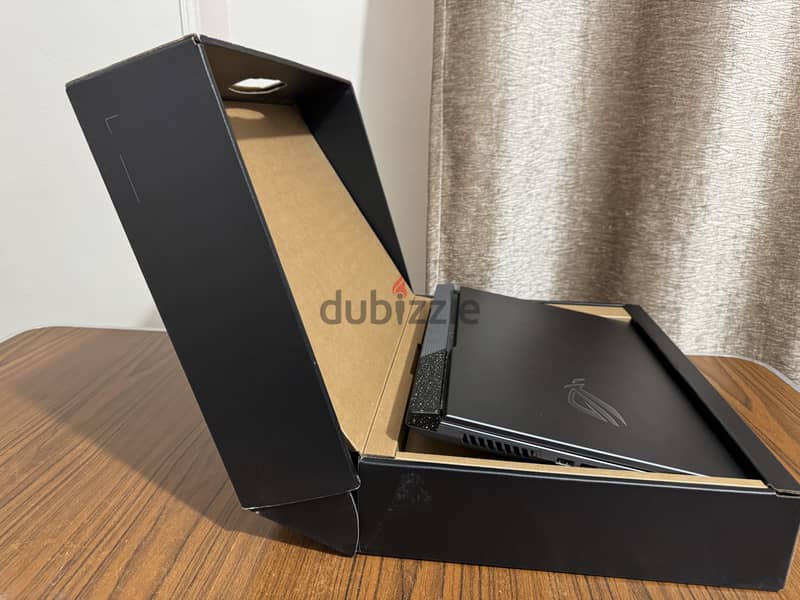 Asus Rog Strix G713PV 8