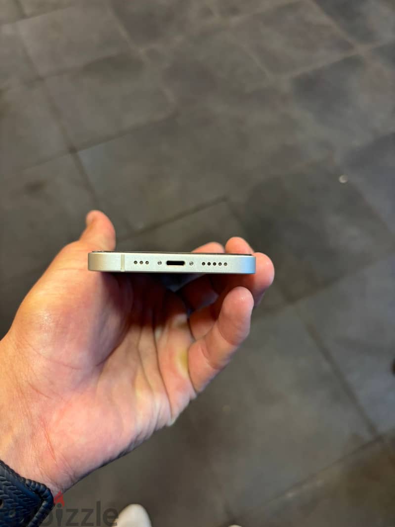 iPhone 13 2