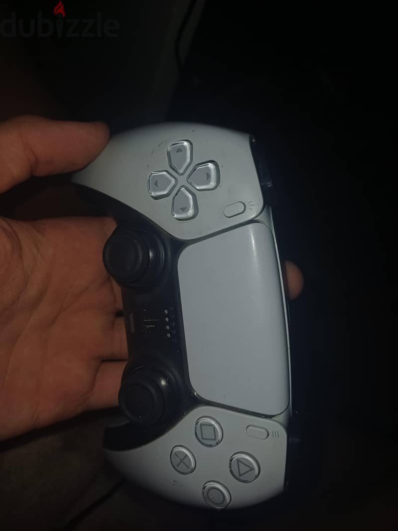 PS5 Dualsense 1