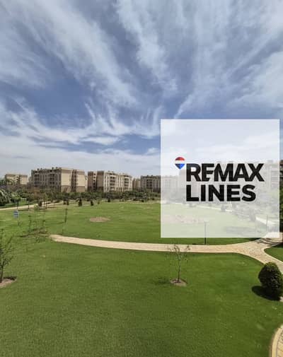 A special sale opportunity in B7. . An apartment of 96m with a wide garden view and special finishing