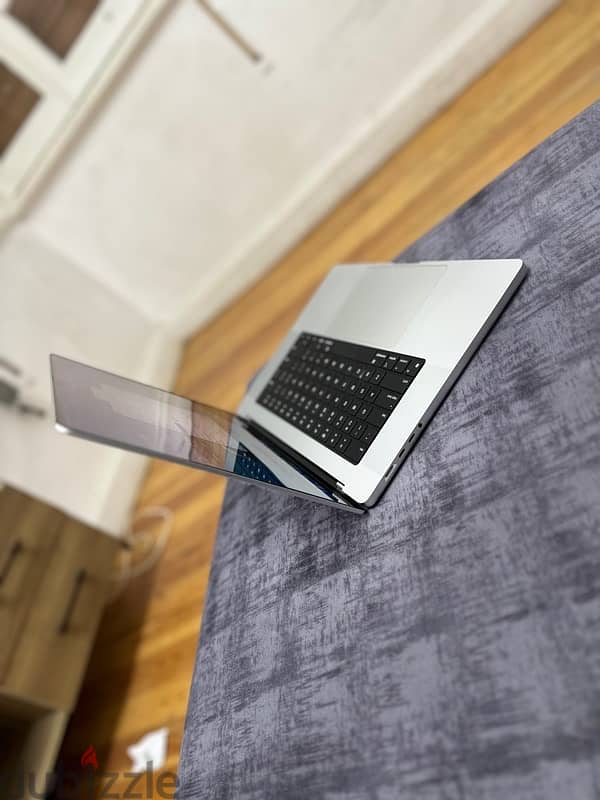 MacBook Pro 16inch m1 max 2