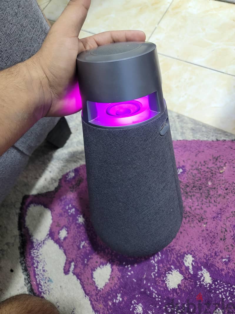 lg xboom XO3 1