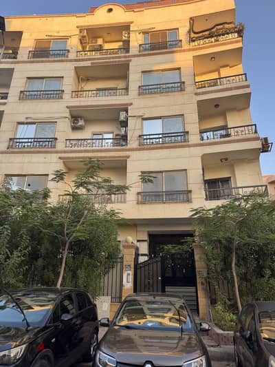 شقة البنفسج عمارات ٢٠٠ متر دور ارضى امام مؤمن و بشار