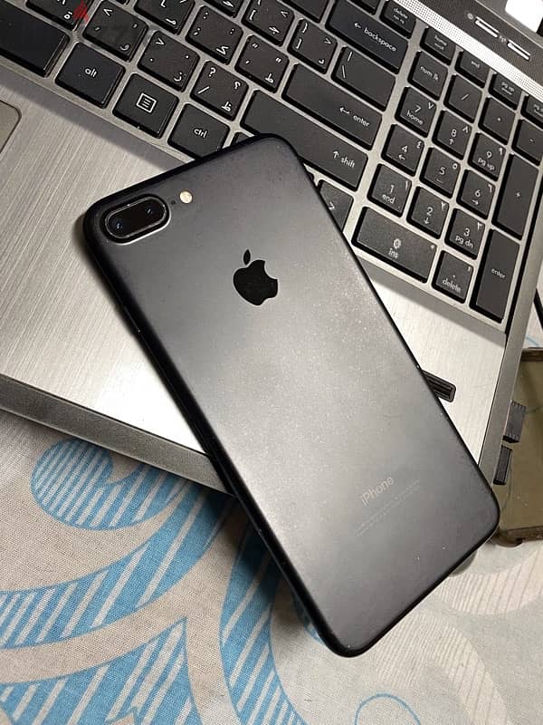 iPhone 7 plus 128 GB 3