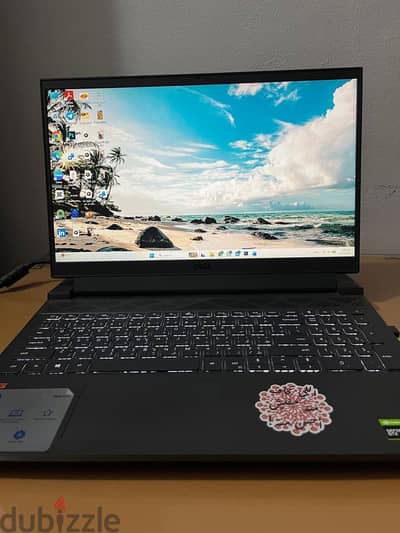 لاب توب ديل بحاله ممتازه