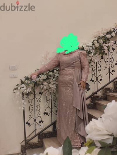 فستان سهره استخدم مره واحده