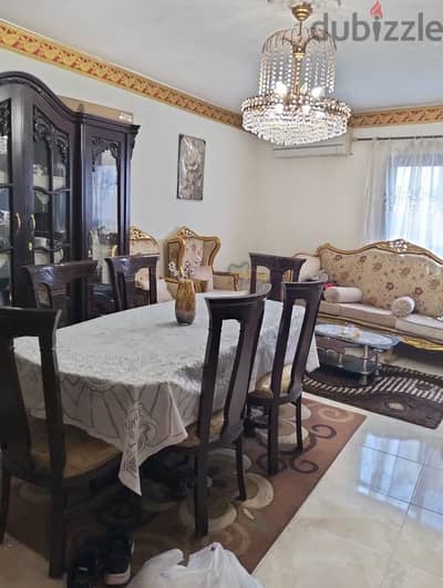 شقة مميزة للبيع بحلمية الزيتون