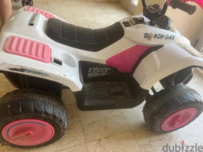 سيارة أطفال كهربائية DLX288 12V بالموسيقى والإضاءة – حالة ممتازة