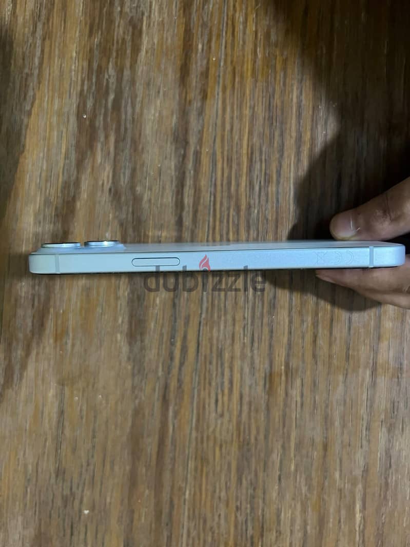 Apple - iPhone 15 5