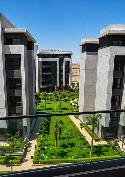 For sale in Madinaty, Comound, Brivado - Apartment 84m, first residence, immediate delivery with down payment and installments - Garden view.