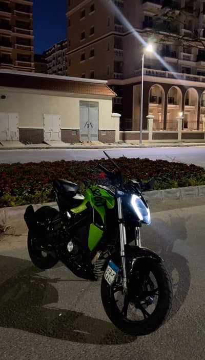 Benelli s200, model 2023
