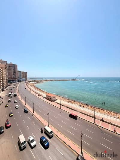 Apartment for sale 3 rooms and a reception three pieces 2 bathrooms seventh floor license 160 meters direct sea