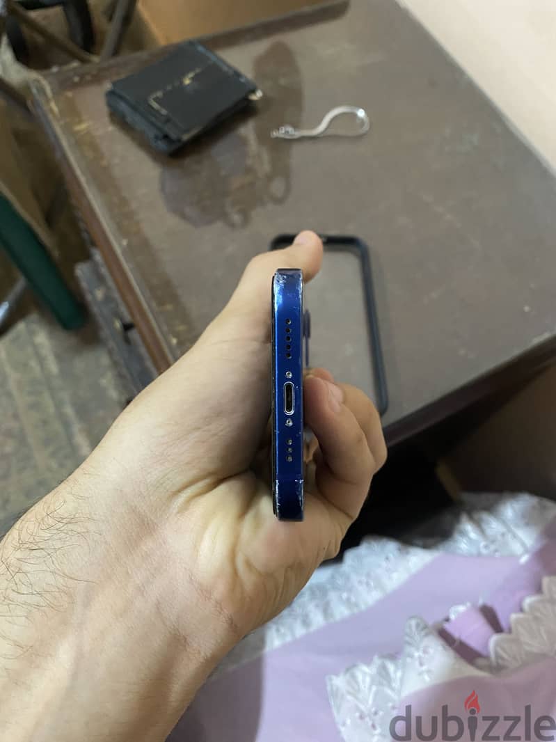 Apple - iPhone 12 4