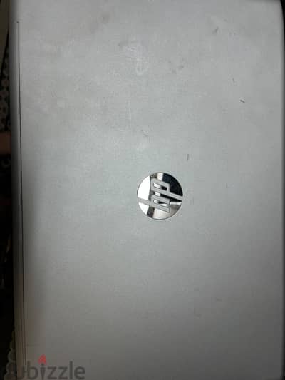 HP ENVY NOTEBOOK  8 ram   Ssd 2 tera