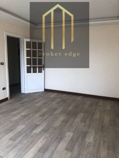 Office for rent in Al-Korbah, next to Al-Oroubah, Salah Salem, area 120 square meters, administrative license