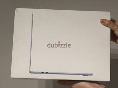 MacBook Air 256g , 16 ram , M4 chip , Battery 100% , متاكتف من ١٥ يوم