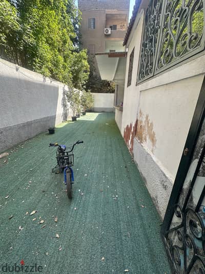 Apartment for rent in Sarayat Al-Maadi, ground floor, private entrance, 3 rooms
