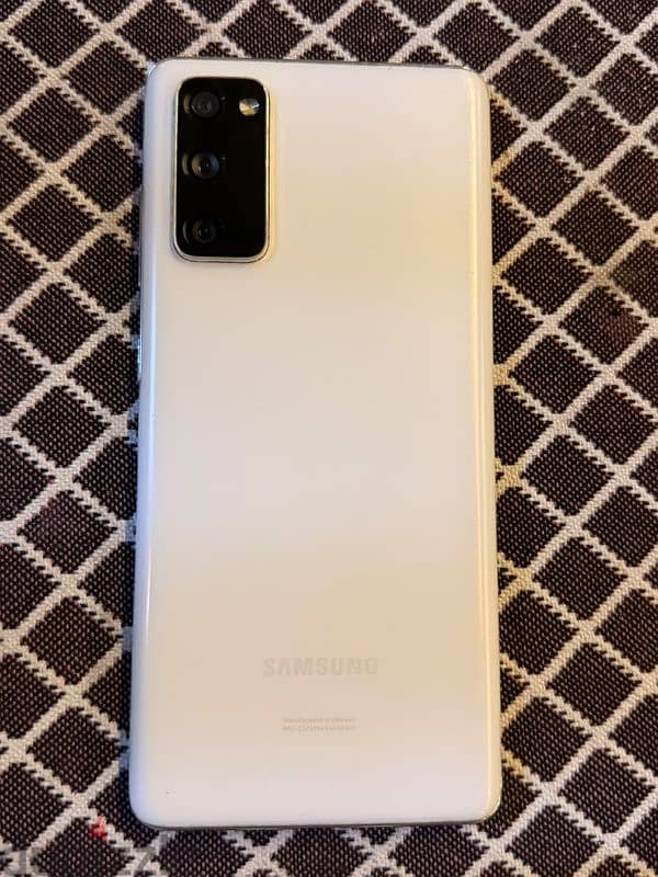 Samsung s20 fe (5g) 1