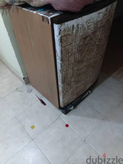 ثلاجه للبيع