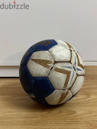 Handball molten size 2 …كرة يد Molten  اصلية  مقاس 2