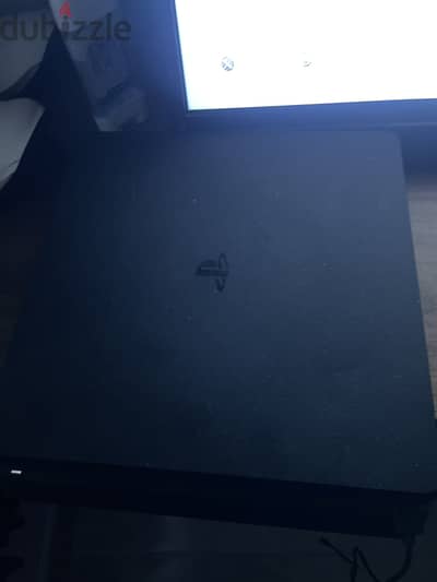 PS4 slim used software 13.52