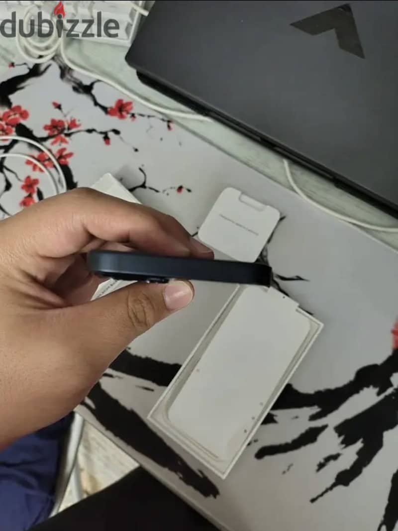 Apple - iPhone 13 2