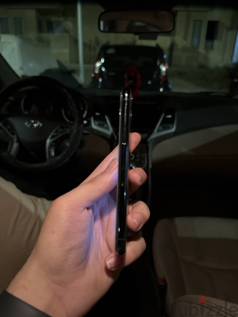 Apple - iPhone 11 Pro 1
