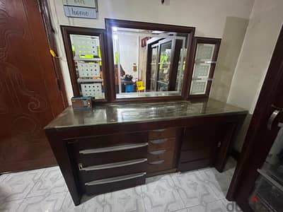 بوفيه ونيش مودرن بحالة ممتازة