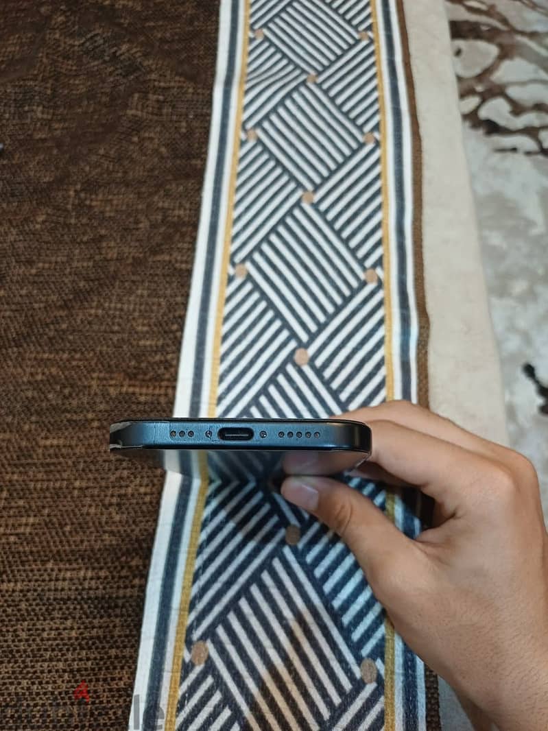 Apple - iPhone 16 4