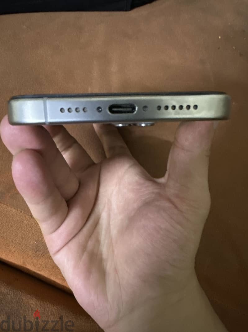 Apple - iPhone 15 Pro Max 3