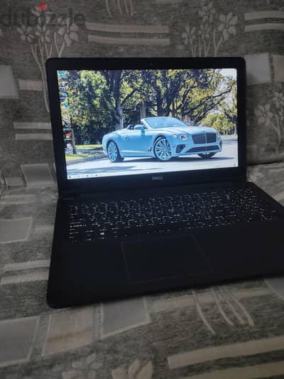 Dell Inspiron 5577