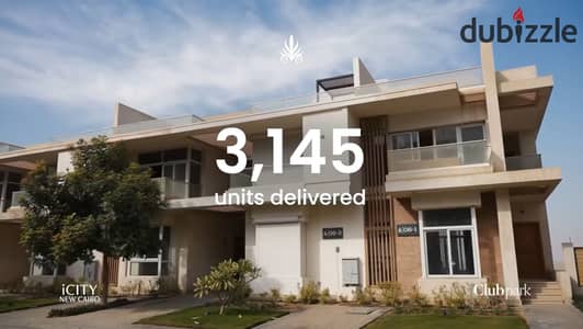 بارك فيلا بحديقتين خاصتين للبيع بأقل سعر موقعها متميز جدا في  mountain view icity بجوار كمبوند hyde park new cairo