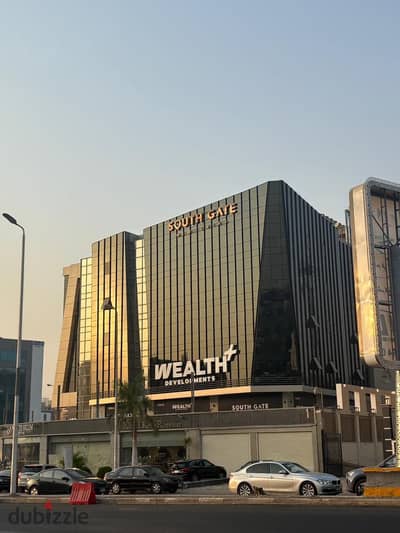 فرصة استثمارية استثنائية: امتلك شو روم (Showroom) في قلب التسعين الجنوبي