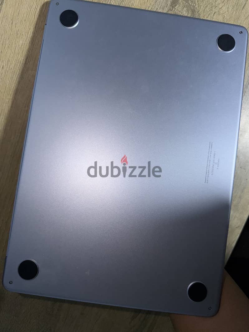 MacBook air m4 13.6 3