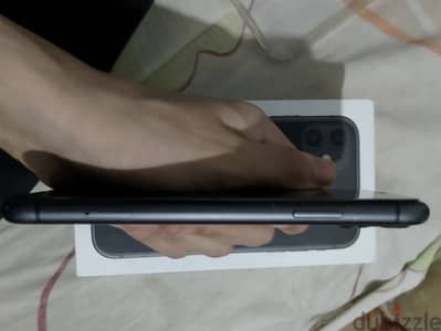 Apple - iPhone 11