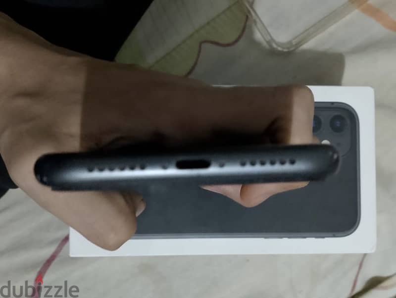 Apple - iPhone 11 6