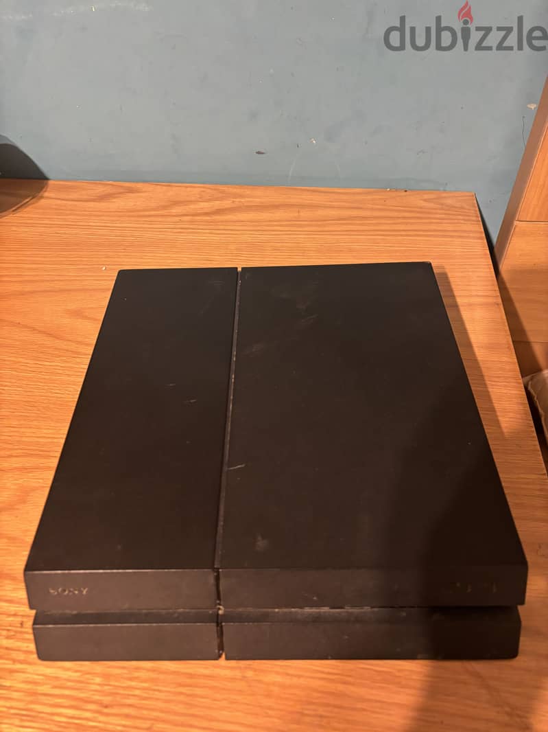 Ps4 fat 500gb + one controller (blue) 1