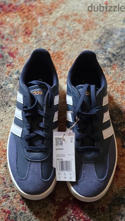 Adidas Barreda shoes (model JI2310 )