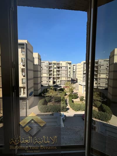 For sale, an apartment in the third settlement, Egypt, next to Future Mall and Mega Mall, minutes from Arbel Square, the German University, Cairo Medical Center, minutes from the American University, and Teseen Street.