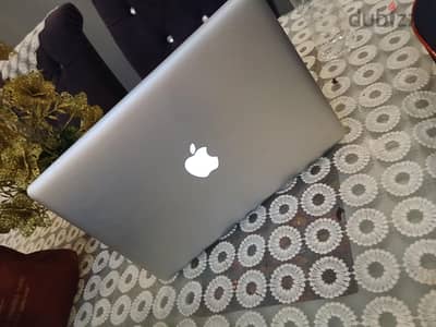 mac book proمقاس١٣ بوصة ٢٠١٢