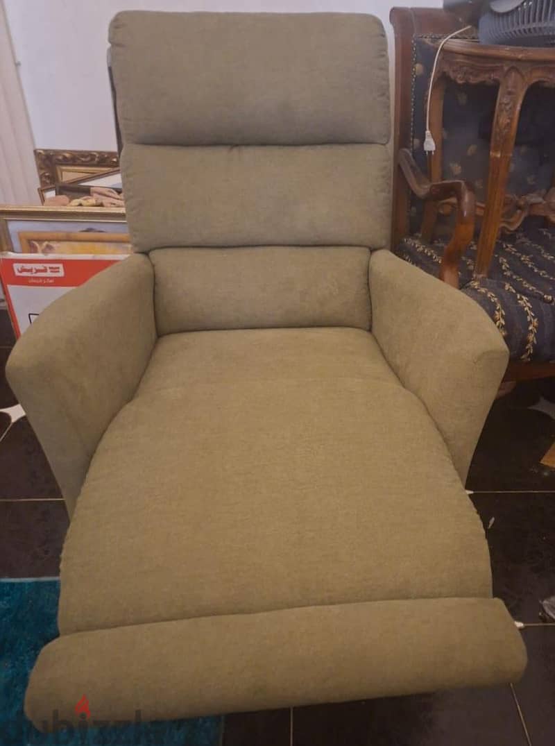 Armchair (Lazboy) 2