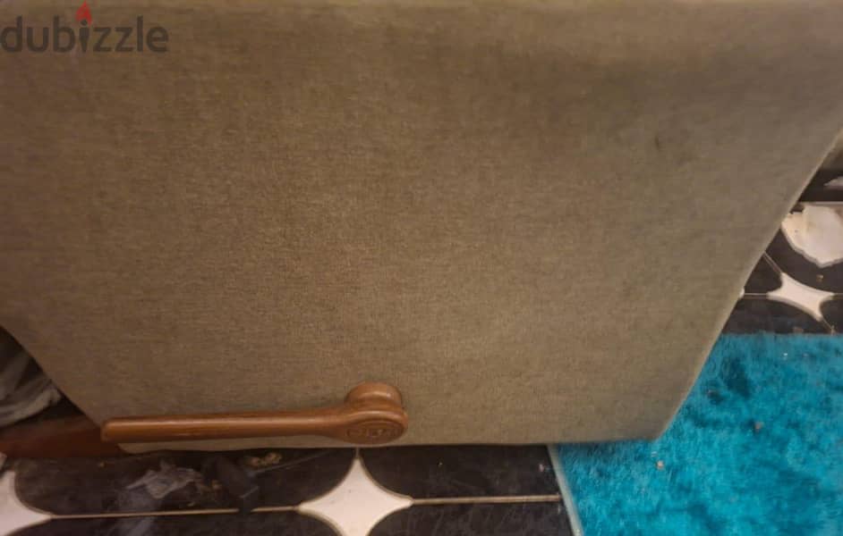 Armchair (Lazboy) 4