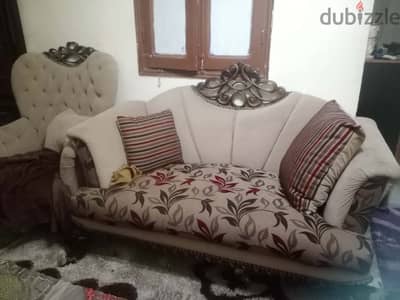 كنب بالطربيزه ب ٨ تلاف لسرعه البيع