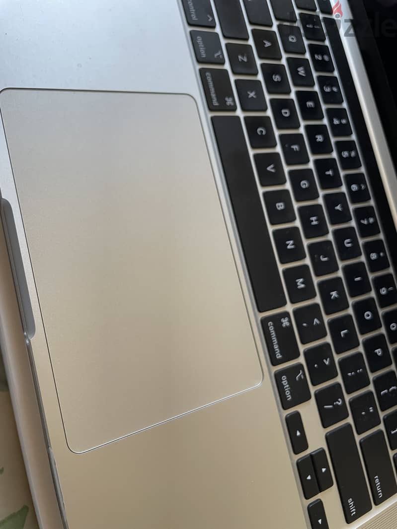 MacBook Pro M2 13 inch 4