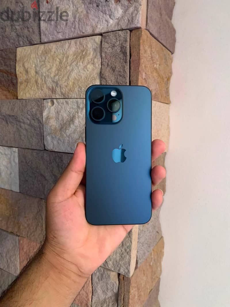 Apple - iPhone 15 Pro Max 1