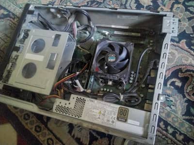 كيسة acer استيراد بمعالج amd a10 pro و 8 جيجا رام بدون هارد ديسك للبيع