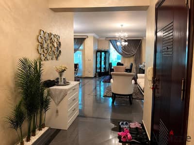 Apartment in a villa in the South Academy