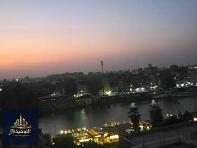 شقة للبيع ٢٢٠ م شارع الجزيرة الوسطى في الزمالك مسجلة شهر عقاري